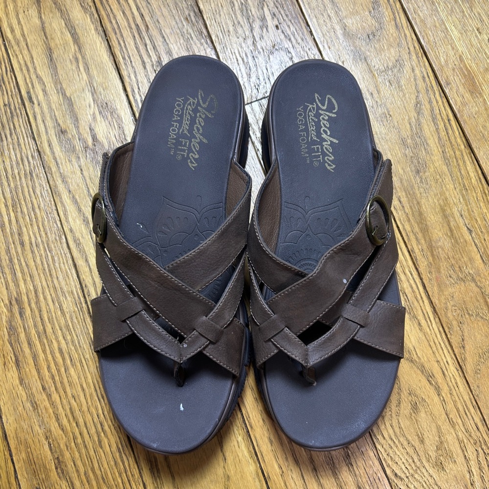 Skechers Relaxed Fit Yoga Foam Sandals Brown Crisscross Slides Womens 10